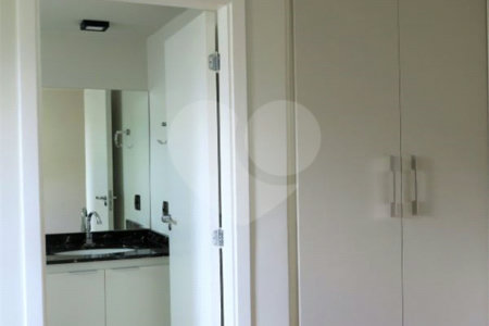 Apartamento à venda com 2 quartos, sendo 1 suíte, em Parque Reboucas, São Paulo, SP