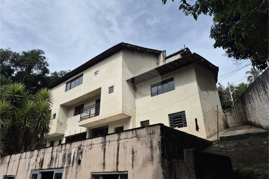 Casa à venda com 4 suítes no condomínio Associação Reserva das Hortênsias, Mairiporã - SP