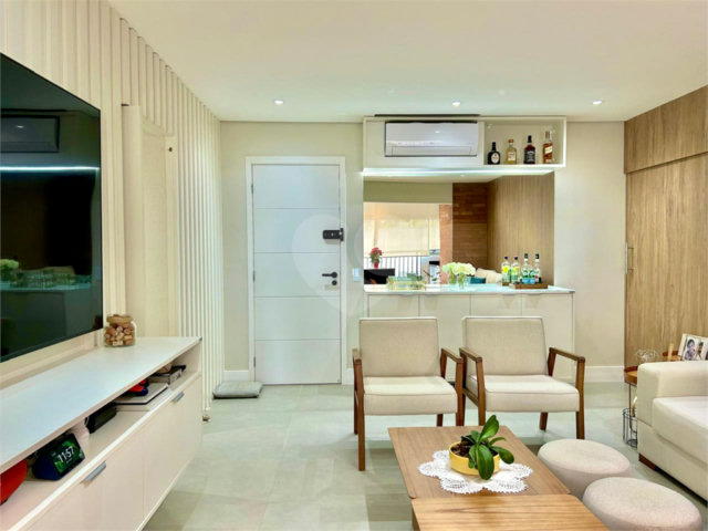 Apartamento à venda com 3 suítes em Jardim Prudência, São Paulo, SP