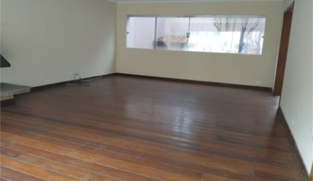 Sobrado à venda com 3 quartos, sendo 1 suíte,  em Jardim Pinheiros, São Paulo, SP