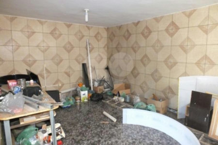 Casa à venda com 3 quartos, sendo 1 suíte, em Jardim Oriental, São Paulo, SP