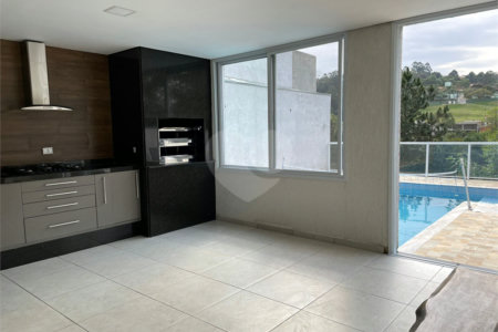 Casa à venda com 4 suítes em Suru, Santana de Parnaíba, SP