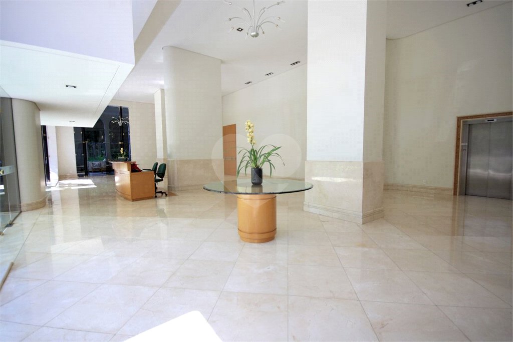 Apartamento à venda com 3 suítes em Alto da Boa Vista, São Paulo, SP