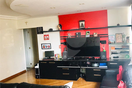 Apartamento à venda com 3 quartos, sendo 1 suíte, em Pinheiros, São Paulo, SP
