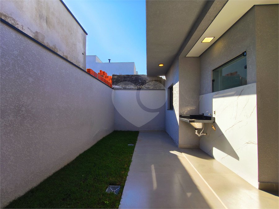 Casa à venda com 3 quartos, sendo 1 suíte, no condomínio Horto Florestal Villagio, Sorocaba - SP