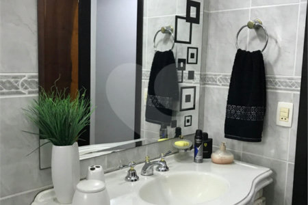 Terreno à venda com 4 quartos, sendo 1 suíte, no condomínio Zuleika Jabour, Salto - SP