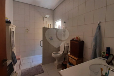 Casa Térrea à venda ou para alugar com 5 quartos, sendo 2 suítes,  em Jardim Prudência, São Paulo, SP