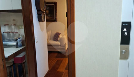 Apartamento à venda com 3 quartos, sendo 1 suíte,  em Vila Mariana, São Paulo, SP