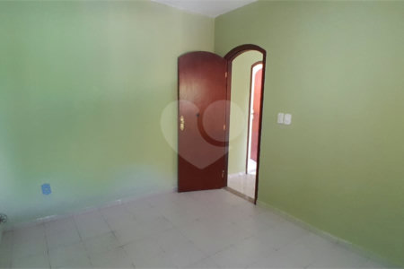 Casa à venda com 3 quartos, sendo 1 suíte, em Campo Grande, Rio de Janeiro, RJ