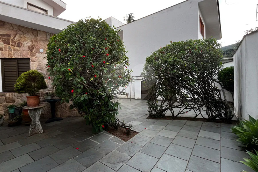 Casa à venda com 3 quartos, sendo 1 suíte, em Jardim Dos Estados, Poços de Caldas - MG