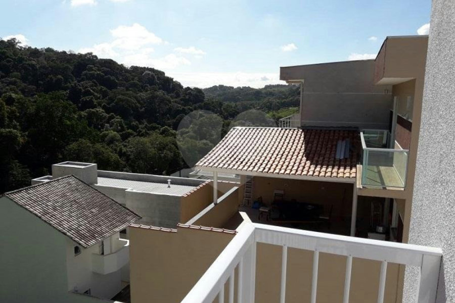 Sobrado à venda com 3 quartos, sendo 1 suíte, em Villa Verde, Franco da Rocha, SP