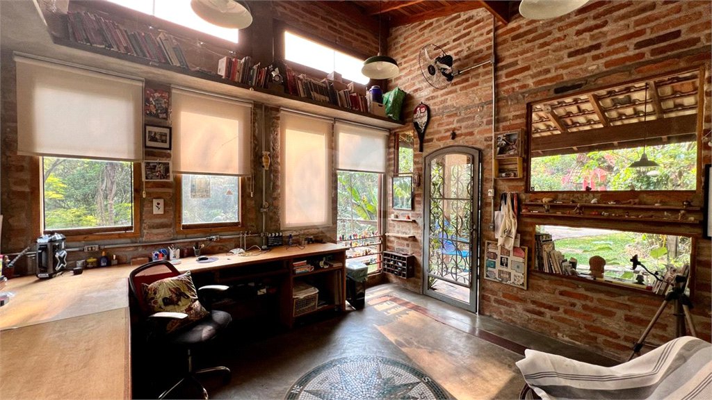 Casa à venda com 4 quartos, sendo 1 suíte, em Serra da Cantareira, Mairiporã, SP