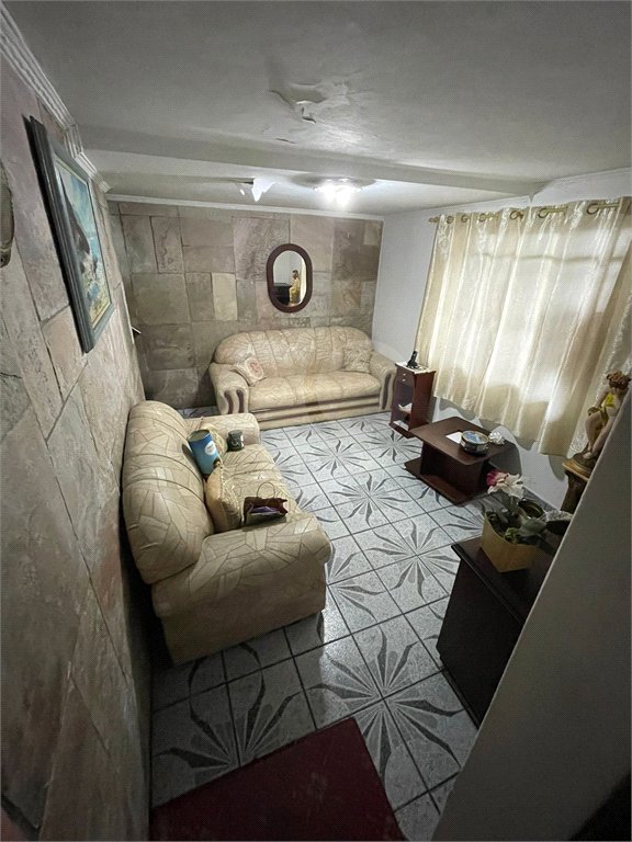 Casa Térrea à venda com 5 quartos em Vila Medeiros, São Paulo, SP