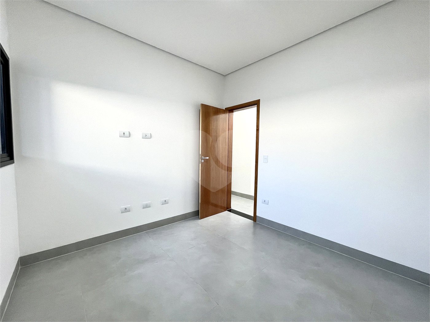 Casa à venda com 3 quartos, sendo 1 suíte,  no condomínio Residencial Villagio Wanel, Sorocaba - SP