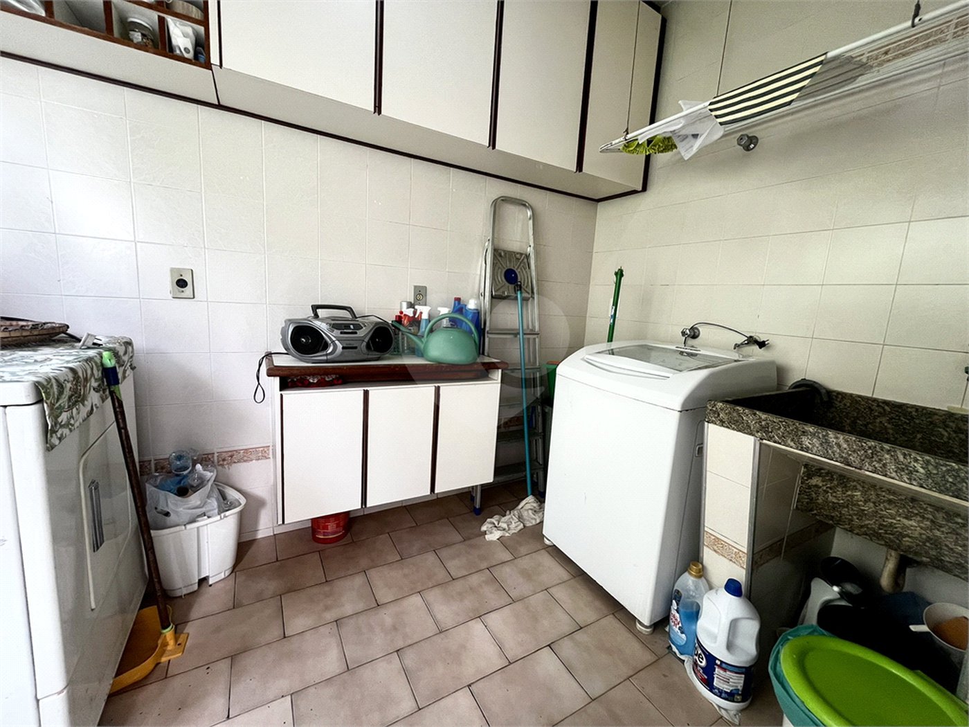 Casa à venda com 5 quartos, sendo 1 suíte,  em Vila Rosa, Itapetininga, SP