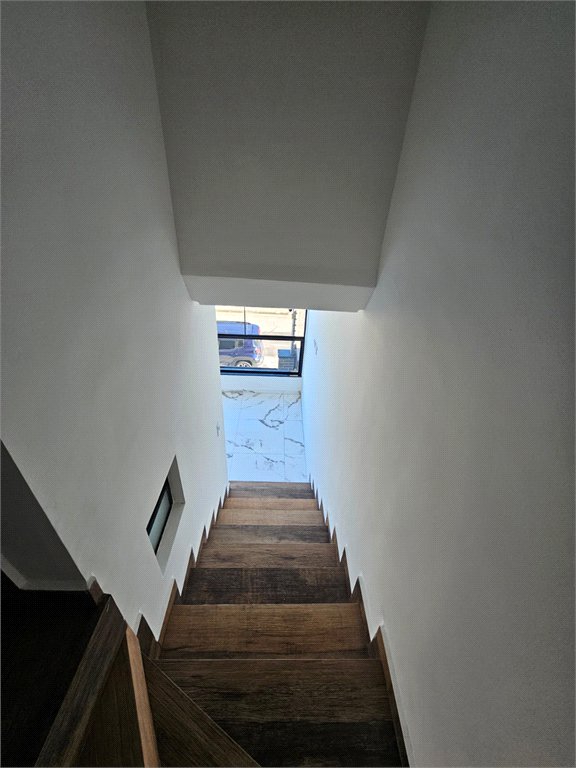 Casa à venda com 3 quartos, sendo 1 suíte, em Maracanã, Praia Grande, SP