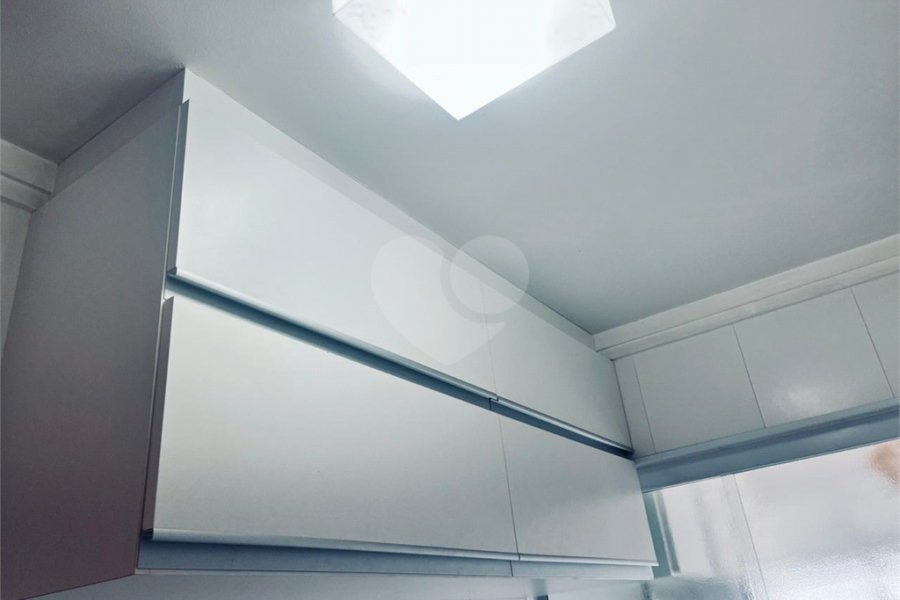 Apartamento à venda com 2 quartos em Parque Maria Domitila, São Paulo, SP