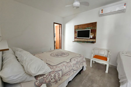Terreno em condomínio à venda com 3 quartos, sendo 2 suítes,  em Caravelas, Armação dos Búzios, RJ