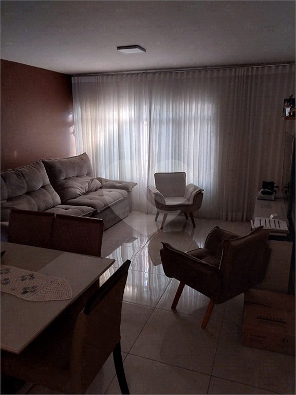 Sobrado à venda com 2 quartos em Tremembé, São Paulo, SP