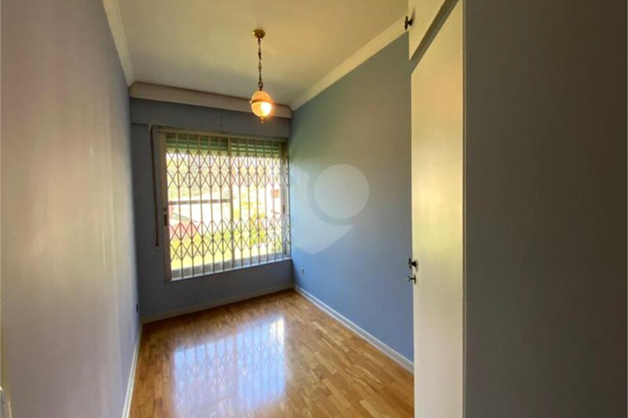 Casa Térrea à venda com 4 quartos, sendo 2 suítes, em Jardim Floresta, São Paulo, SP