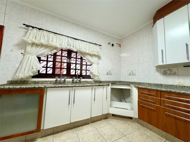 Sobrado à venda ou para alugar com 3 quartos, sendo 1 suíte,  em Santana, São Paulo, SP