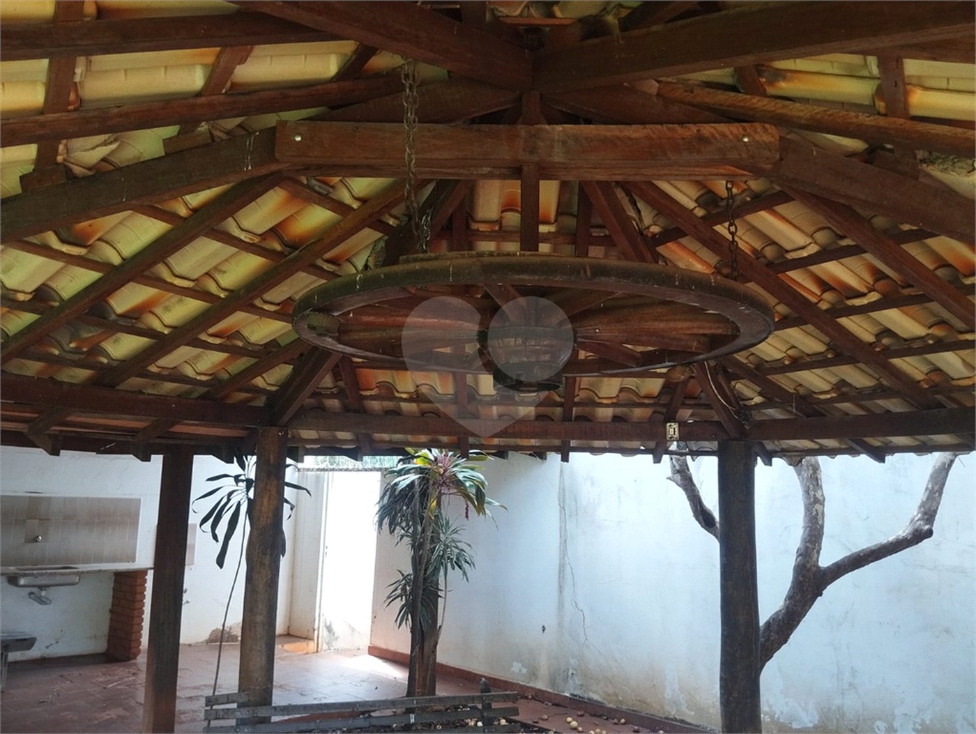 Casa à venda com 5 quartos, sendo 3 suítes, em Vila Sedenho, Araraquara, SP