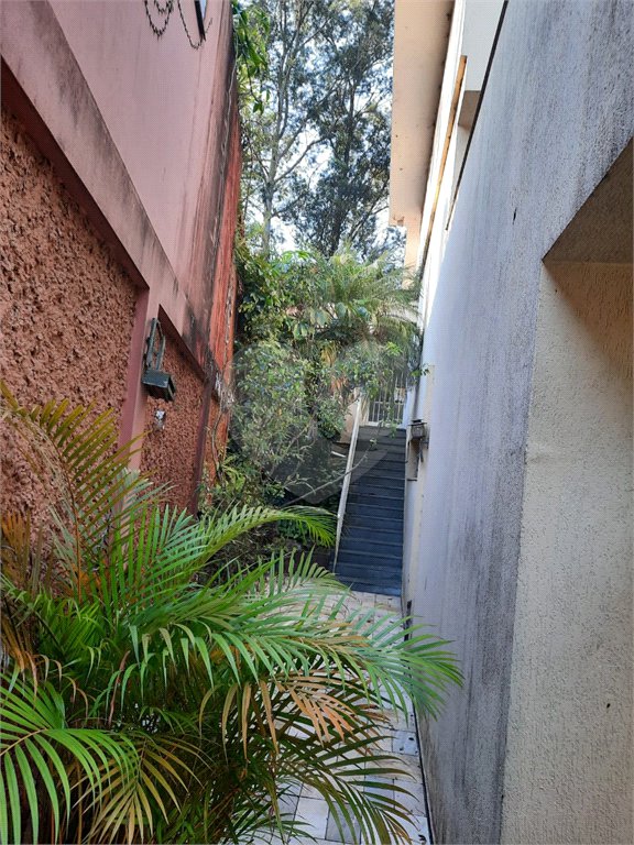 Sobrado à venda com 5 quartos, sendo 3 suítes, em Jardim Marajoara, São Paulo, SP