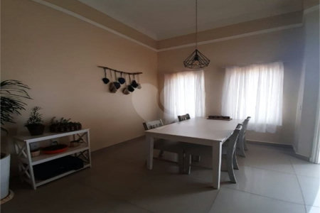 Casa à venda com 3 quartos, sendo 1 suíte, no condomínio Horto Florestal II, Sorocaba - SP