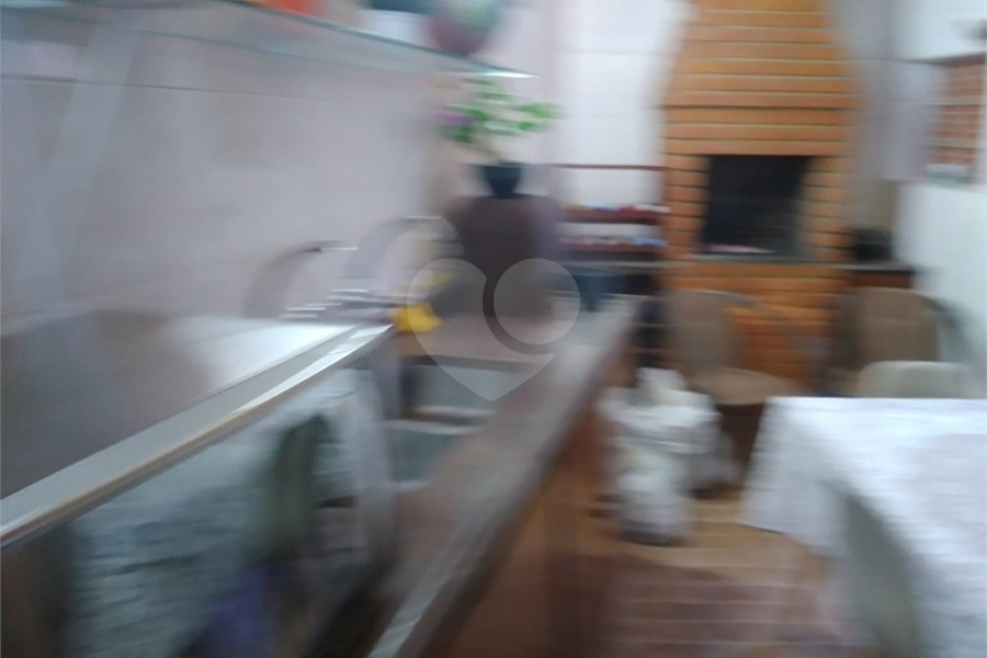 Casa à venda com 4 quartos, sendo 3 suítes, no condomínio Da Serra, São Paulo - SP