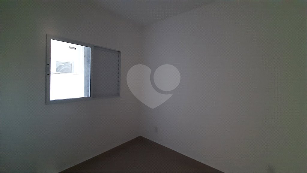 Casa à venda com 2 quartos no condomínio Residencial Luta, São Paulo - SP