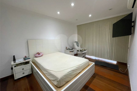 Casa à venda com 4 quartos, sendo 1 suíte, em Campo Grande, Rio de Janeiro, RJ