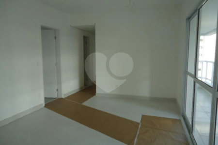 Apartamento à venda com 3 quartos, sendo 1 suíte, em Vila Suzana, São Paulo, SP