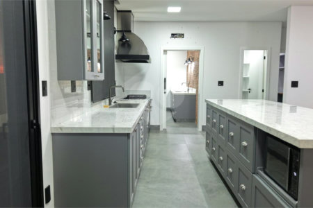 Casa à venda com 4 suítes no condomínio Alphaville Dom Pedro 3, Campinas - SP