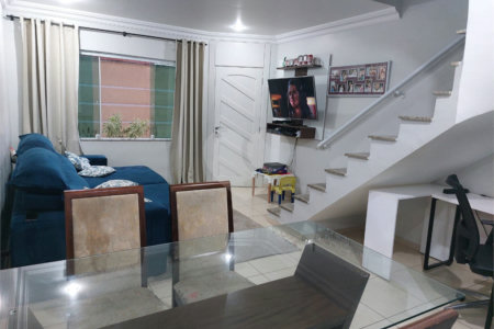 Casa à venda com 2 suítes no condomínio Villa Dell Victor, São Paulo - SP