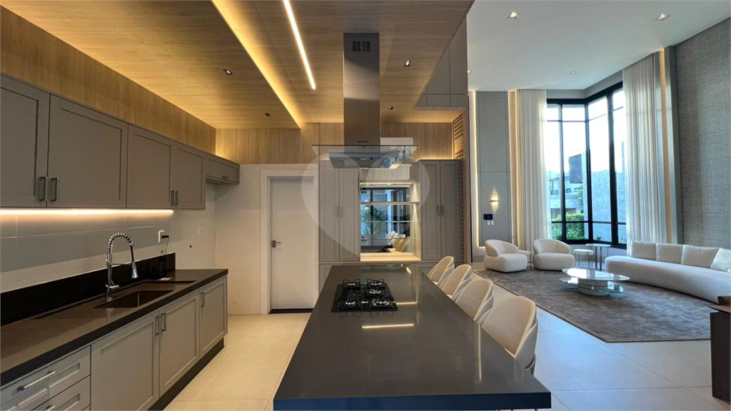 Casa à venda com 3 suítes no condomínio Villa Jardim, Cuiabá - MT