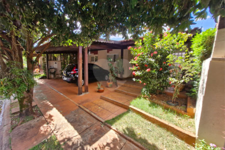 Casa à venda ou para alugar com 3 quartos, sendo 1 suíte, no condomínio Rsidencial Jatoba, Ribeirão Preto - SP