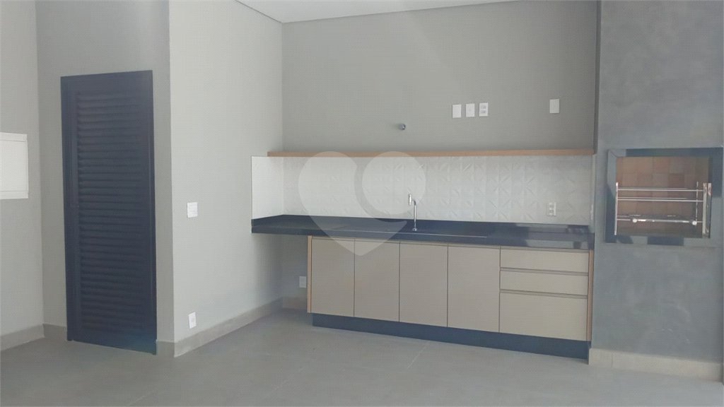 Casa à venda com 3 suítes no condomínio Jardim Residencial Dona Lucilla, Indaiatuba - SP