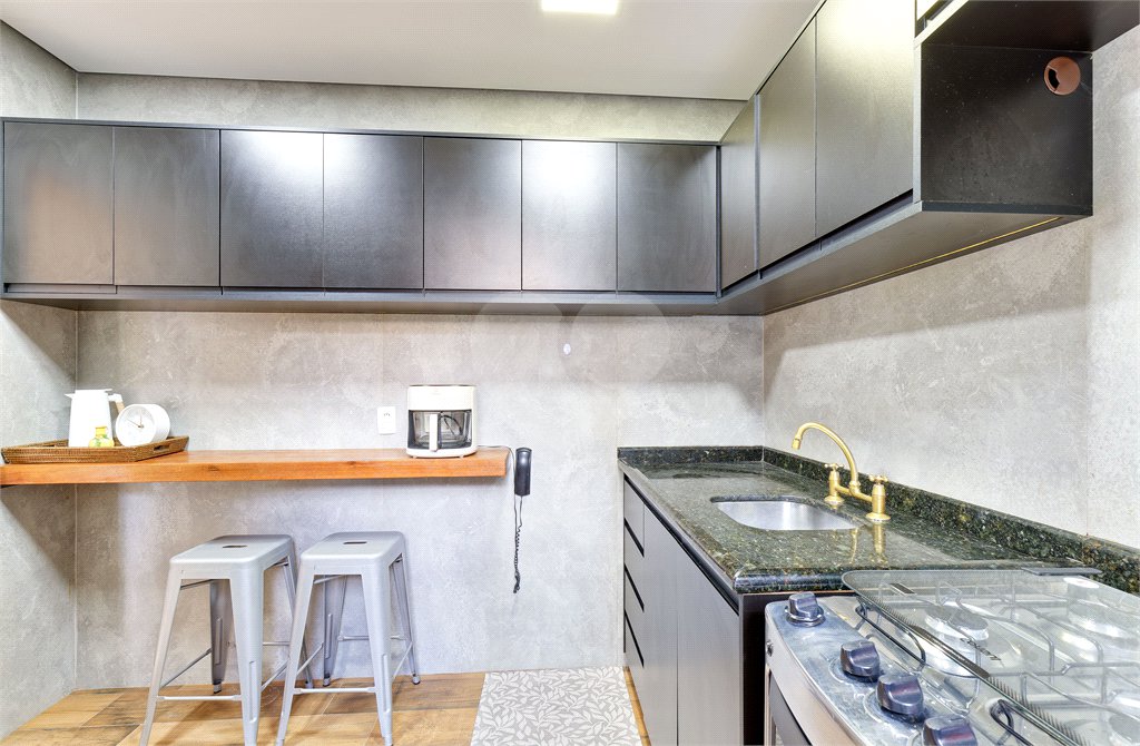 Casa à venda com 3 quartos, sendo 1 suíte, no condomínio Magnólia Gardens, São Paulo - SP