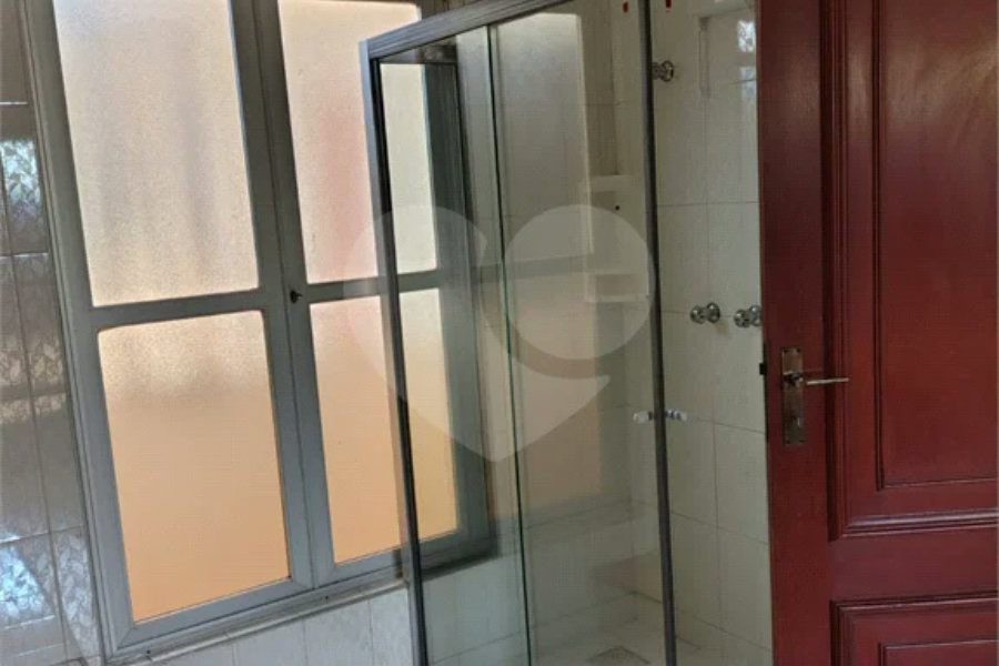 Casa à venda ou para alugar com 5 quartos, sendo 2 suítes, em Jardim Dos Estados, Poços de Caldas - MG