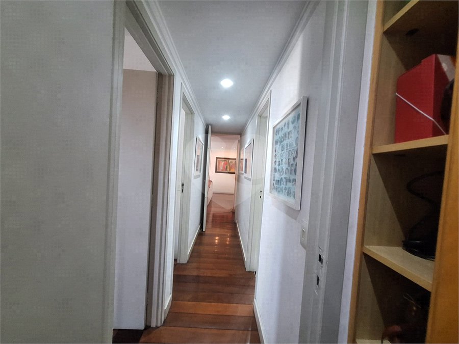 Apartamento à venda com 4 quartos, sendo 1 suíte,  em Tijuca, Rio de Janeiro, RJ