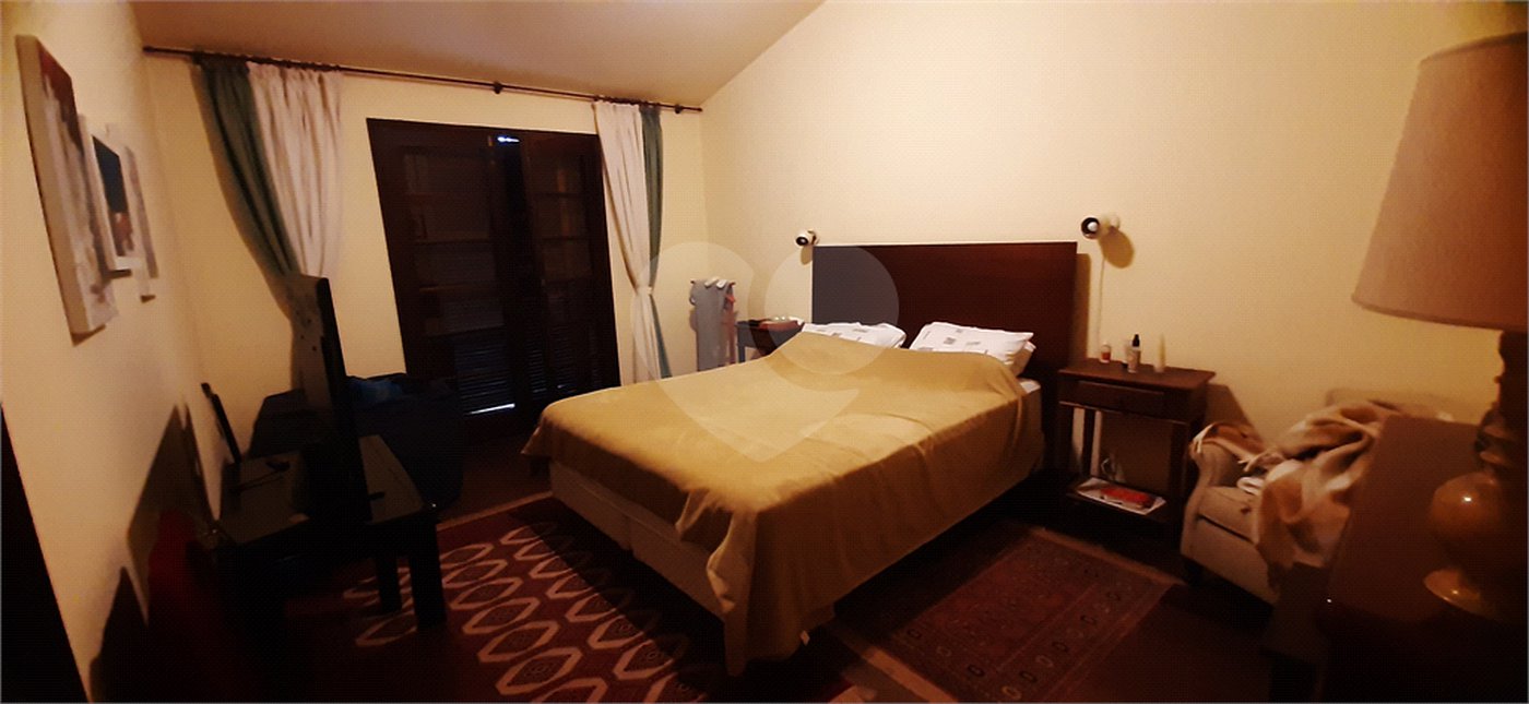 Casa Térrea à venda com 4 quartos, sendo 2 suítes, em Serra da Cantareira, Mairiporã, SP