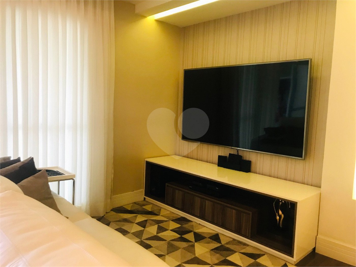 Apartamento à venda com 3 quartos, sendo 2 suítes,  no Centro, São Bernardo do Campo, SP