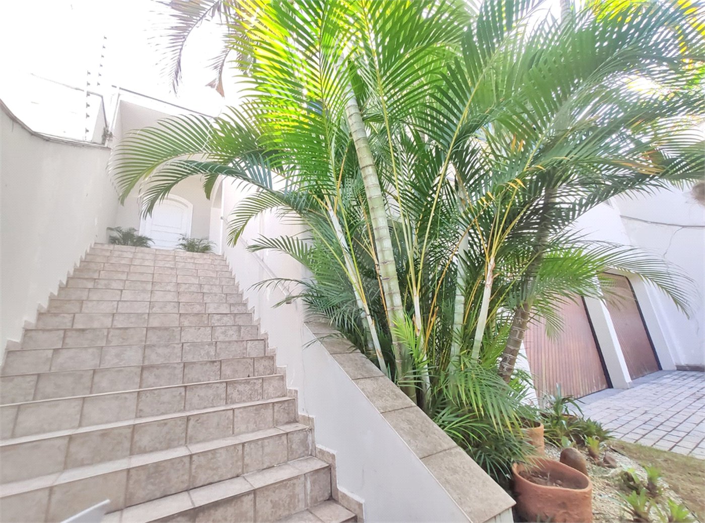 Sobrado à venda ou para alugar com 4 quartos, sendo 3 suítes,  em Jardim Franca, São Paulo, SP