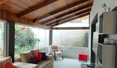 Casa à venda com 3 quartos, sendo 1 suíte, em Retiro das Fontes, Atibaia, SP