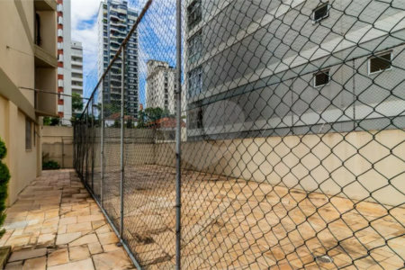Apartamento à venda com 3 quartos, sendo 1 suíte,  em Higienópolis, São Paulo, SP