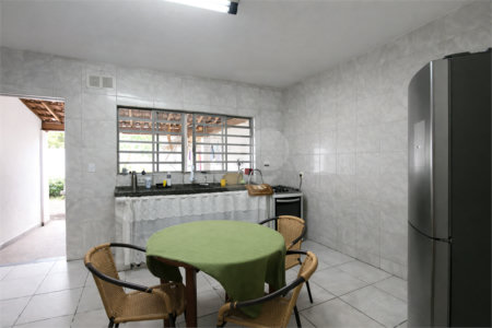 Casa à venda com 2 quartos, sendo 1 suíte, em Jardim Abaeté, Sorocaba, SP