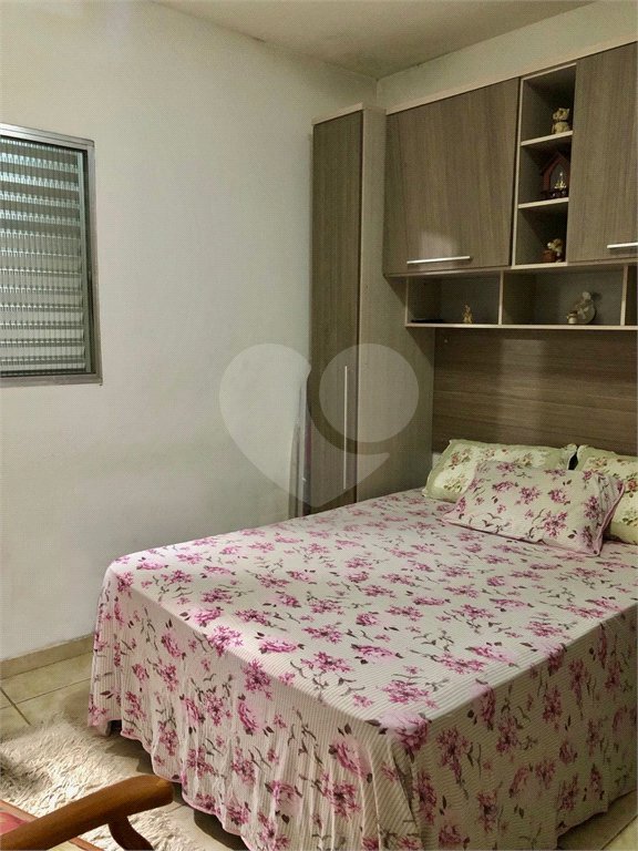 Casa à venda com 2 quartos no condomínio Világio Vitória, Mogi das Cruzes - SP