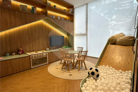 Apartamento à venda com 2 suítes em Vila Nova Conceição, São Paulo, SP