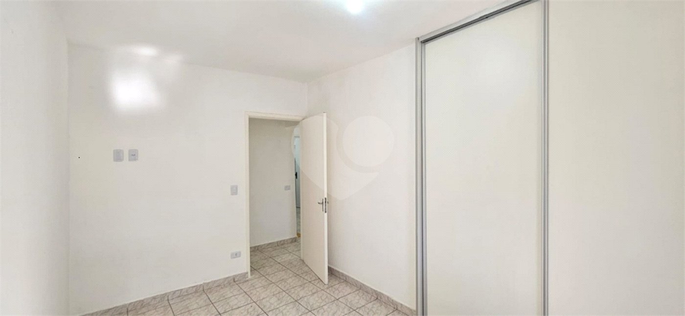 Sobrado à venda com 5 quartos, sendo 1 suíte, em Interlagos, São Paulo, SP