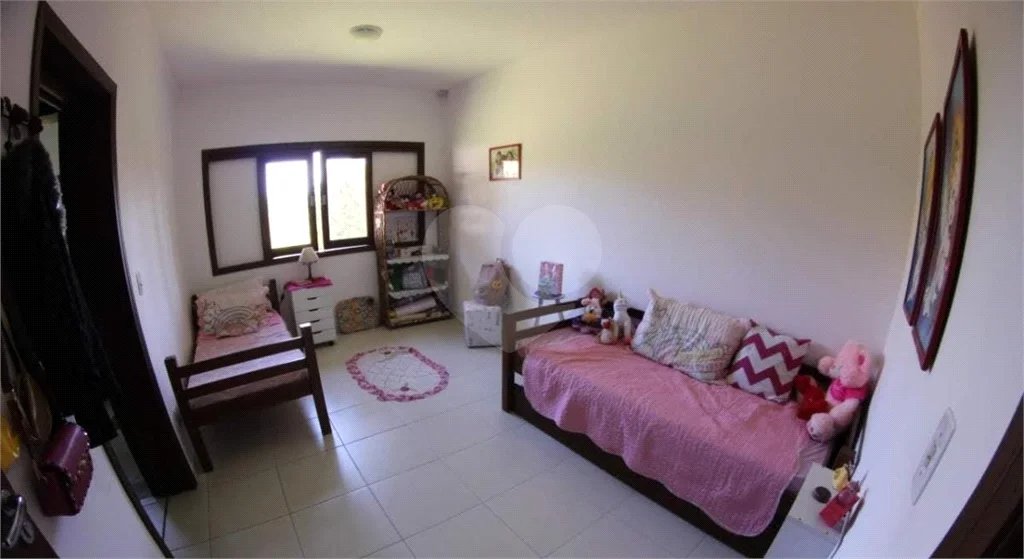 Casa à venda com 4 quartos, sendo 3 suítes, no condomínio Parque dos Manacas, Jundiaí - SP